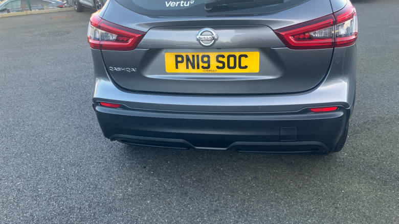 Nissan Qashqai 1.3 DiG-T Acenta Premium 5dr Petrol Hatchback